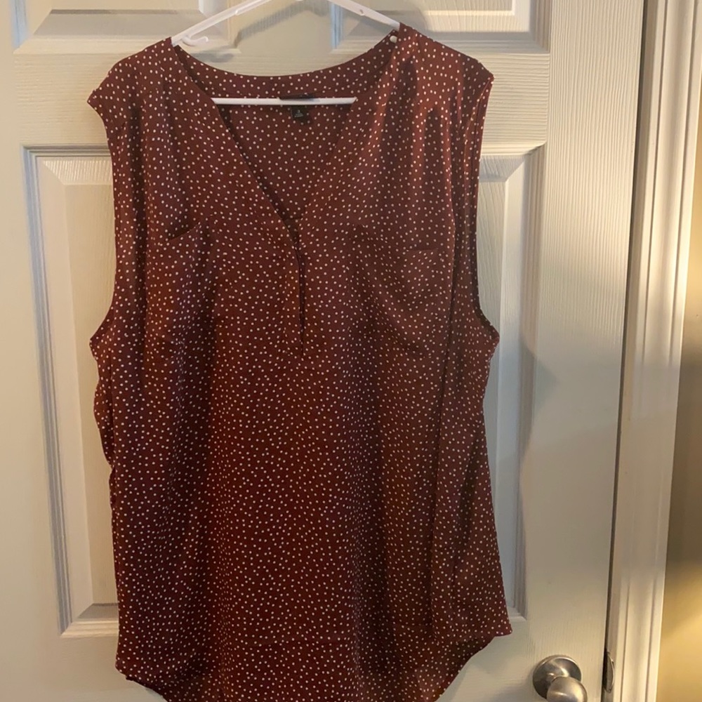 Torrid Burgundy polka dot Harper tank